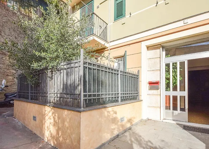 Beautiful Apartment In Genova With Kitchen